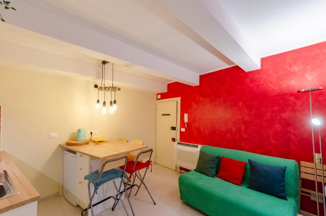 Apartamento Joivy Cosy Flat In The Centre Génova Exterior foto
