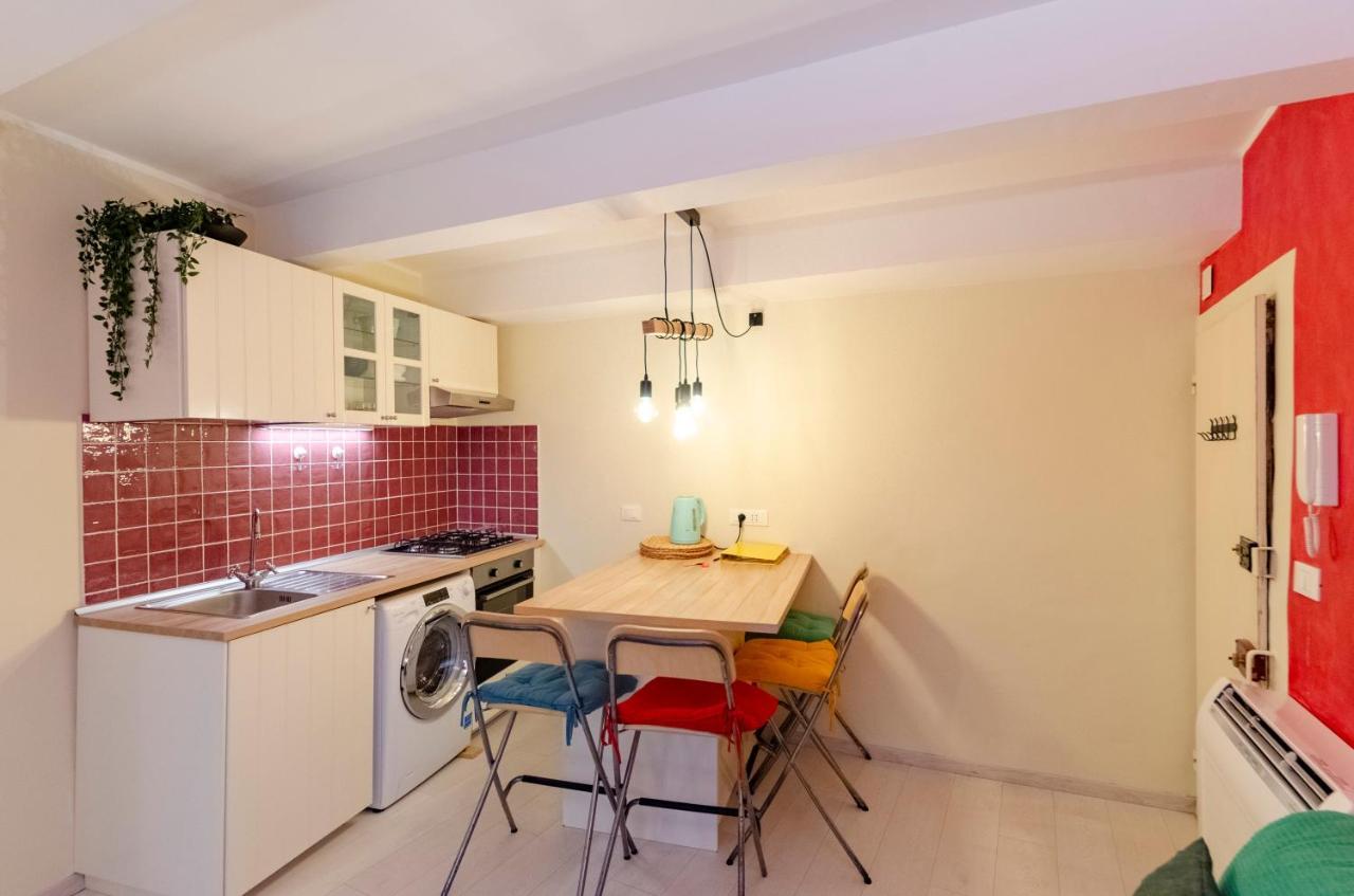 Apartamento Joivy Cosy Flat In The Centre Génova Exterior foto